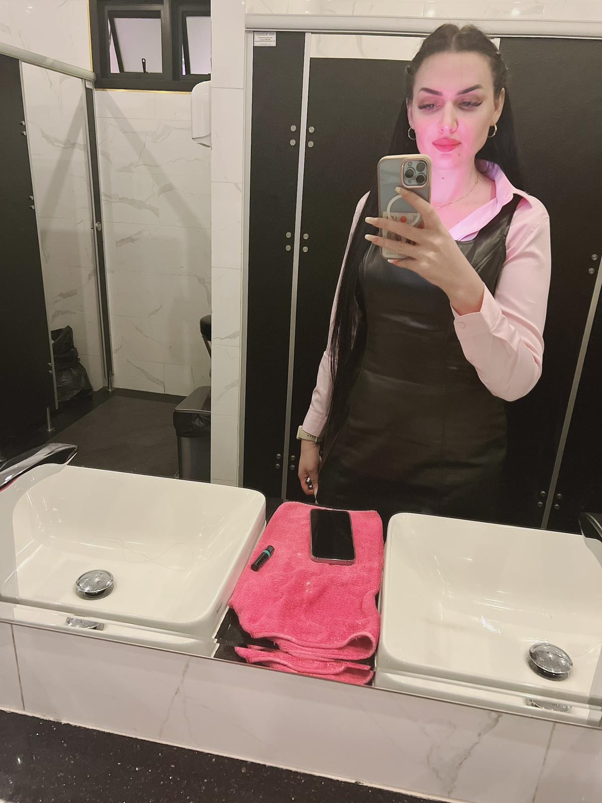 Sexy Horney Independent girl in Delhi - zyamy